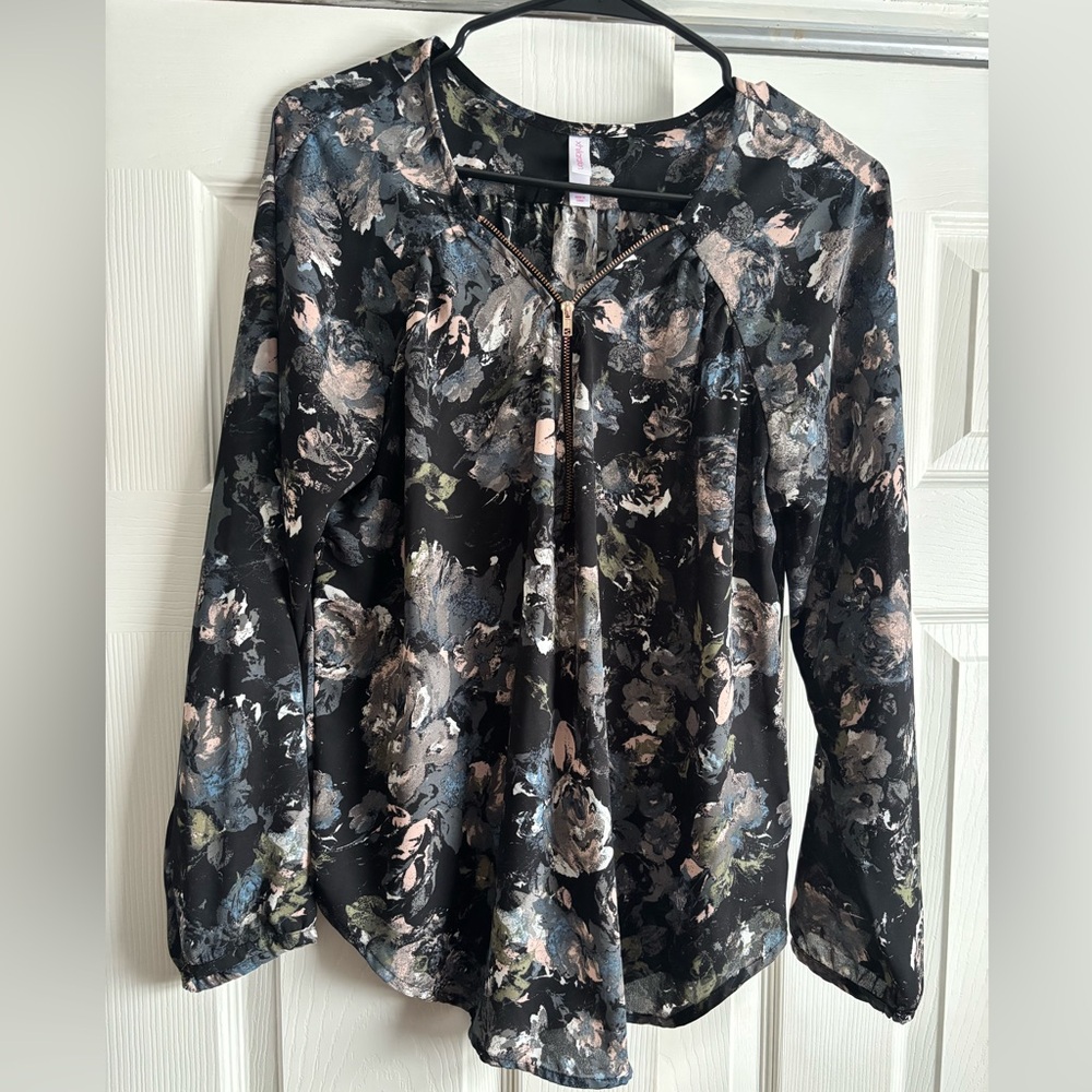 Women’s Long Sleeve Dressy Top